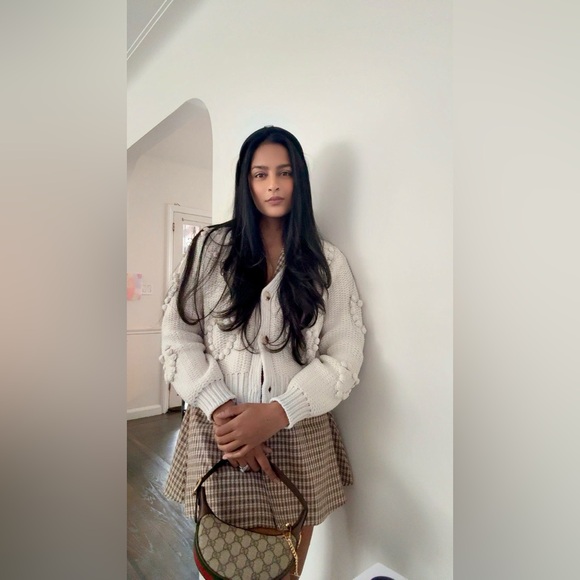 Meet your Posher, Davica - Picture 1 of 1